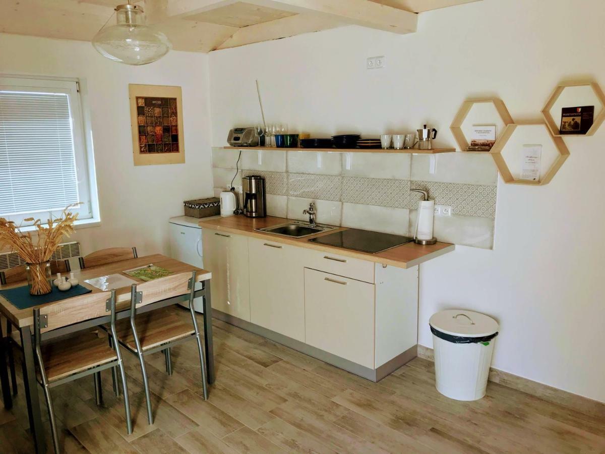 Apartman Pavlenka Hustopece Exterior photo